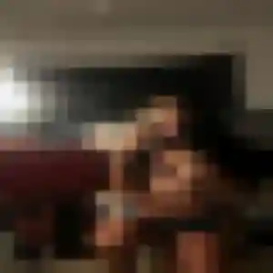 Photo de Yara à Séné (33 ans) - plan cul gratuit