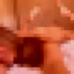 Rejoins Charline, 29 ans à Sens-de-Bretagne gratuitement