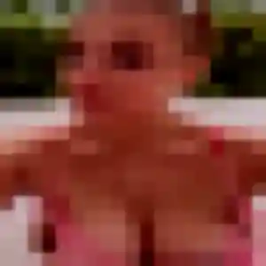 Ninon, 24 ans, connectée à Serres-Sainte-Marie pour une rencontre coquine