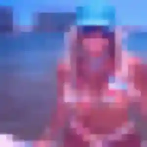 Alya, femme de 25 ans cherche plan cul à Seyches