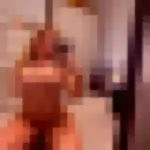 Sexy Anouk, 29 ans à Sommery - la contacter