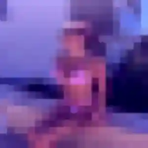 Photo sexy de Charline, 21 ans à Squiffiec - rencontre sans lendemain