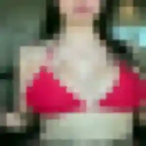 Manel, 19 ans, connectée à Surville pour un plan cul