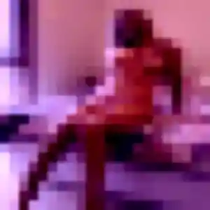 Rejoins Celeste, 22 ans à Tancarville gratuitement