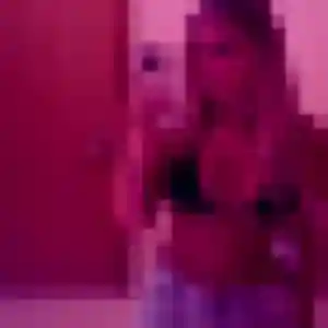 Capucine, 35 ans, connectée à Terres-de-Caux pour une rencontre coquine