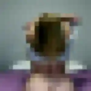 Lison, 21 ans, connectée à Thiverny pour une rencontre coquine
