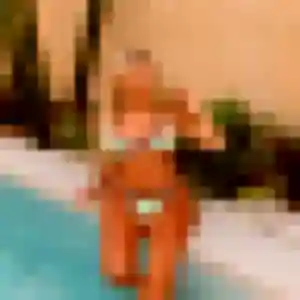 Photo de Elya à Tilloy-lès-Mofflaines (35 ans) - plan cul anonyme