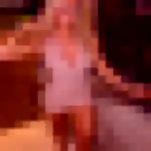 Sexy Elena, 22 ans à Torpes - voir sa photo