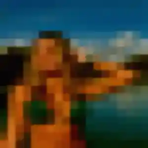 Maya (20 ans) à Tourouvre au Perche attend une rencontre ce soir