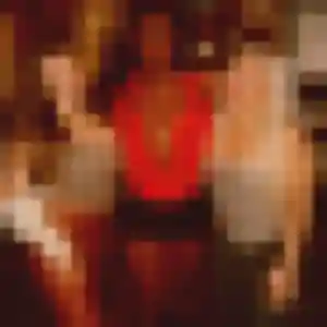 plan cul à Tracy-le-Mont : profil de Djenna, 19 ans - sans engagement