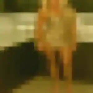 Feriel, 22 ans, disponible à Tracy-le-Mont pour une rencontre coquine