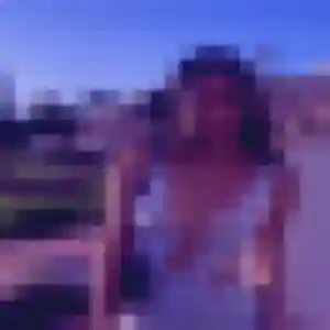 Mia, femme de 28 ans cherche plan cul à Uhart-Cize