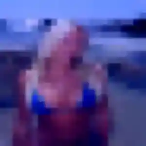 Constance, 28 ans, en ligne à Vabre pour une rencontre coquine
