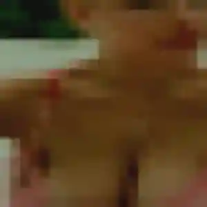 Feriel, 25 ans, en ligne à Val-d'Izé pour un plan cul