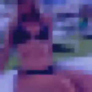 Aya, 23 ans, cherche un plan cul à Val-de-la-Haye