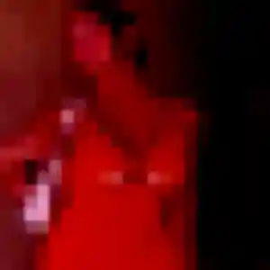 Emna, fille de 33 ans cherche plan cul à Val-de-Meuse