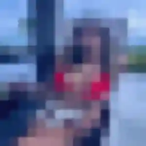 Contacte Elya, 28 ans à Valbonne en privé