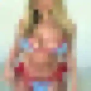 Rencontre Djenna, 23 ans à Valdelaume en privé