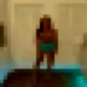 Capucine, 21 ans, dispo pour plan cul à Valdurenque