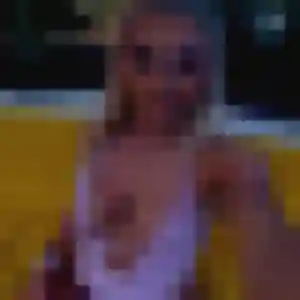Yasmine, femme de 20 ans propose plan cul à Valence-sur-Baïse