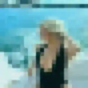 Charmante Anouk, 32 ans à Vallenay - voir sa photo