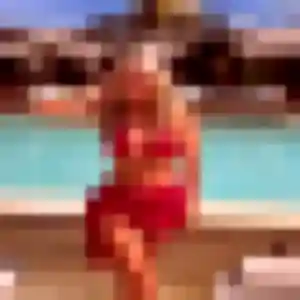 Oriane (38 ans) à Valmont propose un plan cul ce soir