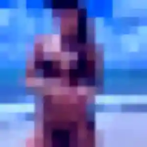 Découvre Lena, 27 ans à Vandoncourt en privé