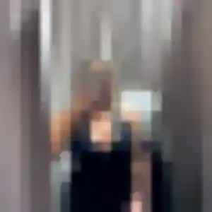 Alya, fille de 35 ans cherche plan cul à Varrains