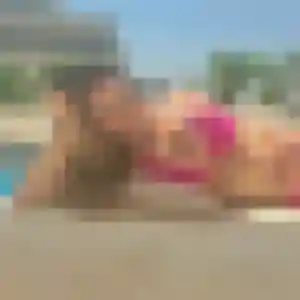 Nael, femme de 22 ans propose plan cul à Vaux-sur-Seine