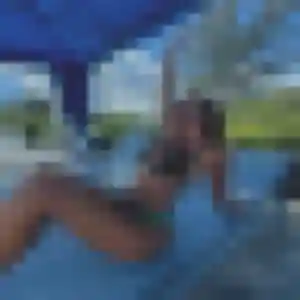 Rejoins Mahaut, 25 ans à Ver-sur-Mer en privé