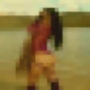 Louna de Verdelot, 32 ans - plan cul discret