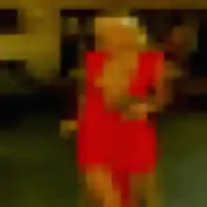 Elina de Verquigneul, 25 ans - plan cul sans prise de tête