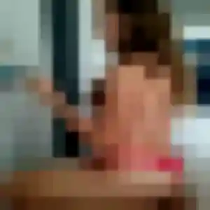Viviane, 22 ans, connectée à Vidauban pour une rencontre coquine