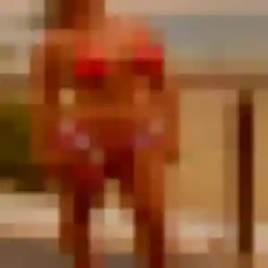 Anissa (34 ans) à Viens cherche une rencontre ce soir