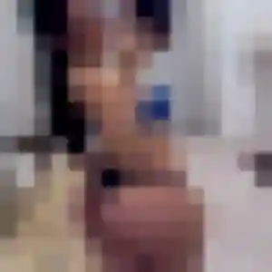 Contacte Romane, 20 ans à Vieux-Moulin en privé