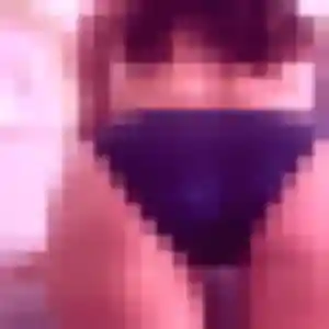 Daphne, 29 ans, en ligne à Villé pour un plan cul