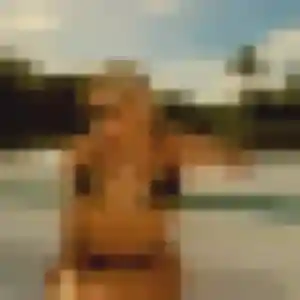 Faustine, 37 ans, cherche un plan cul à Villemolaque
