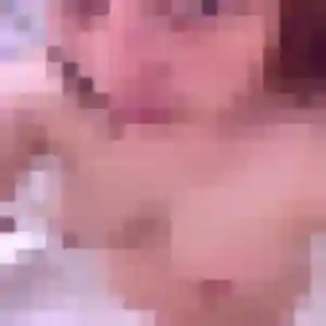 Contacte Kenza, 27 ans à Villeneuve-de-la-Raho en privé