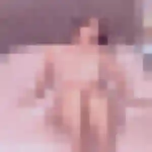 Photo de Manelle à Villereau (19 ans) - plan cul gratuit