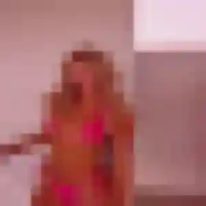 Elina, 30 ans, dispo pour plan cul à Villorceau