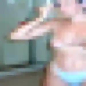 Rejoins Ninon, 28 ans à Vineuil en privé