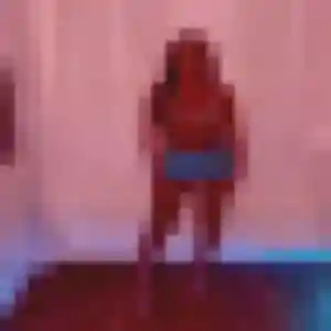 Capucine, fille de 24 ans propose plan cul à Warluis