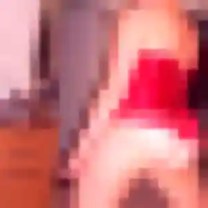 Anouk, 36 ans, disponible à Yzeure pour un plan cul