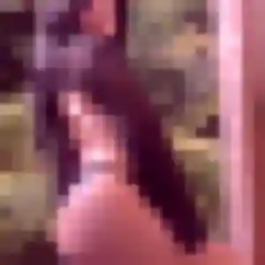 Photo privée de Emna, 26 ans à Zoteux - plan discret